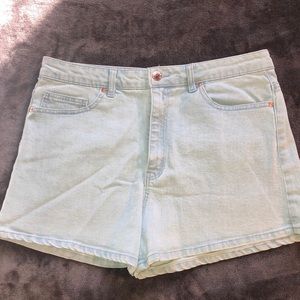 High Waisted Light Wash Shorts